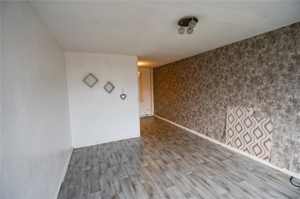 Living Room (2)