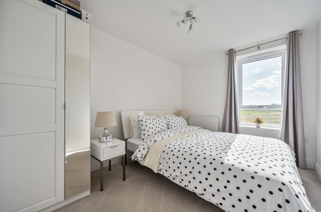 1348196-17-68bef2...