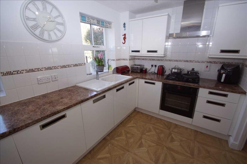 Kitchen/ Breakfast