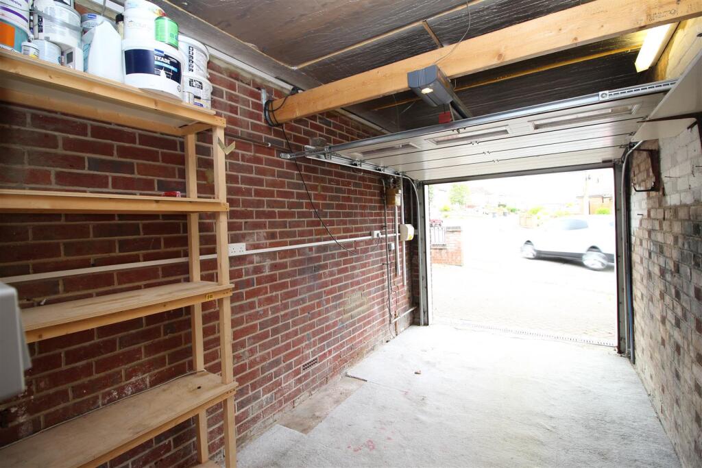 Garage.JPG