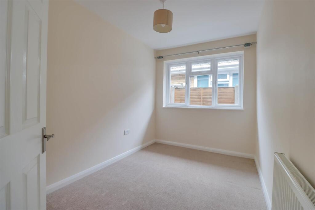 9 OAKHUEST DRIVE-10.jpg