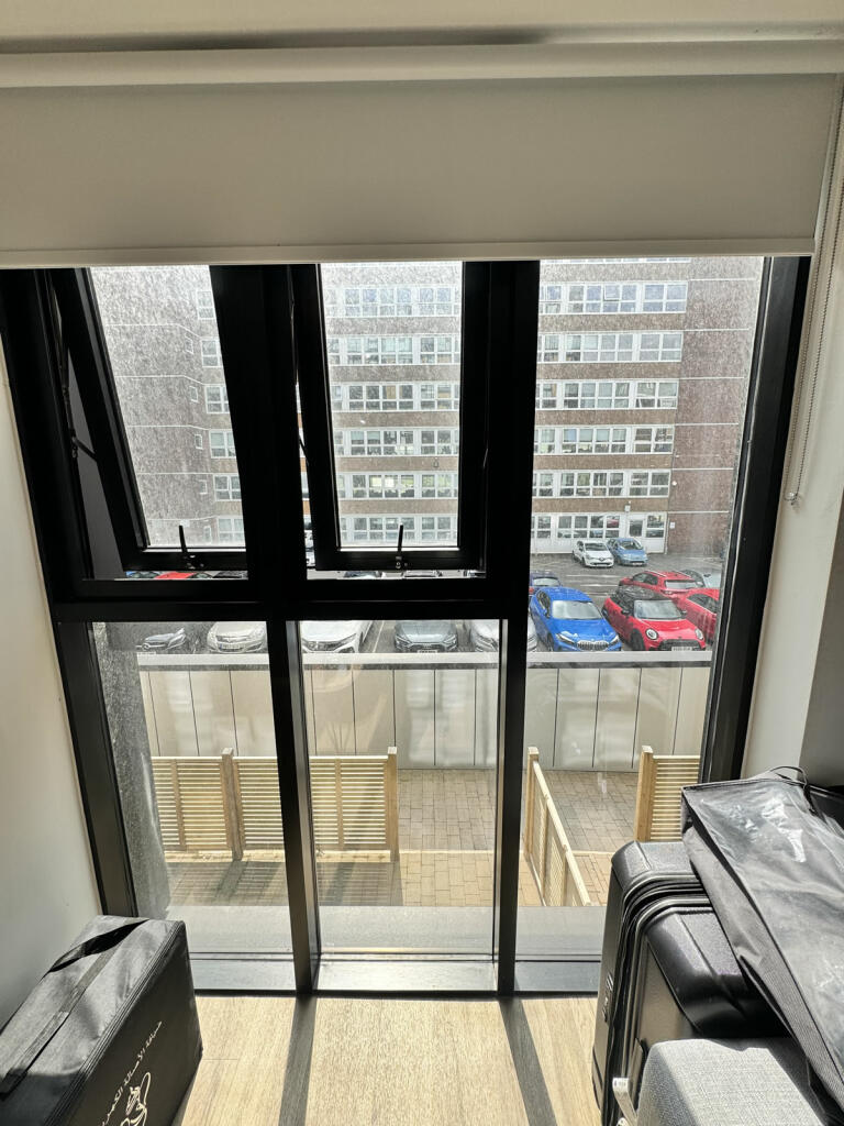 B10BISHOPGATEIMG_0448.jpg