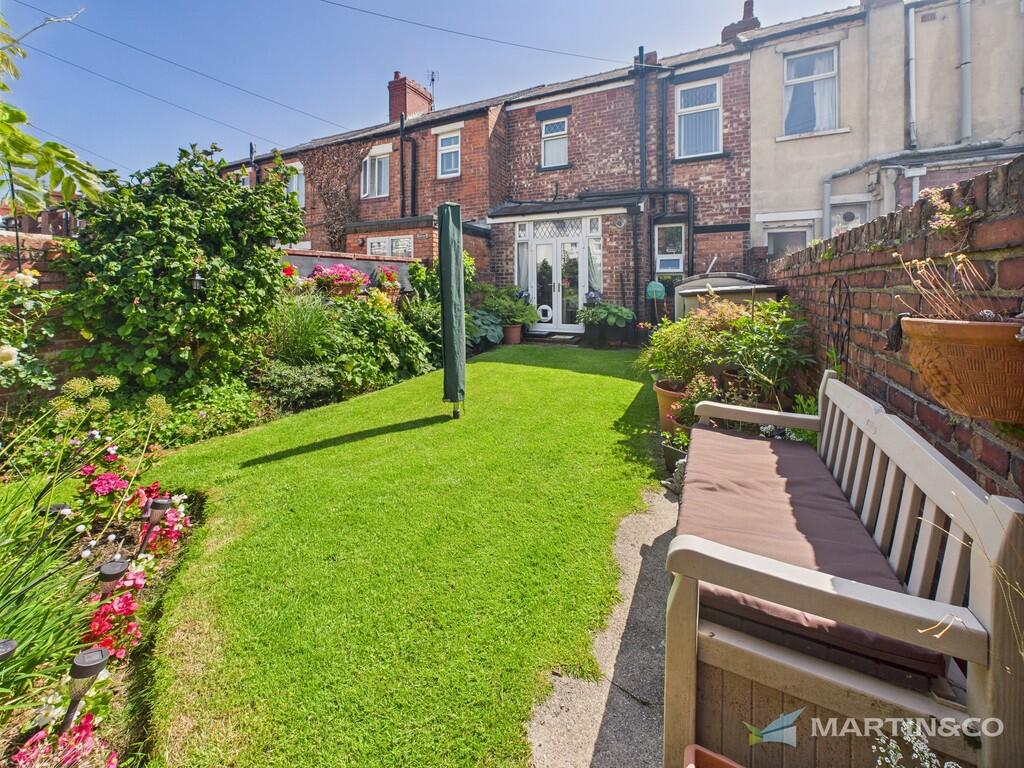 CAM02318G0-PR0487...