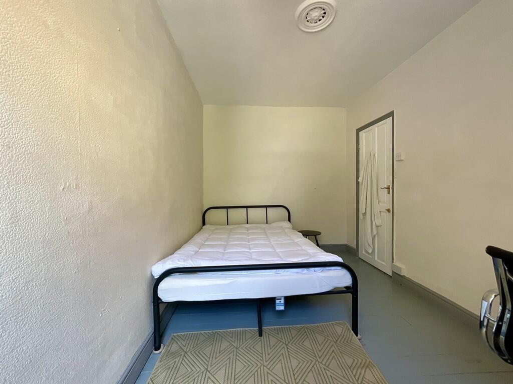 IMG_34261_19_larg...