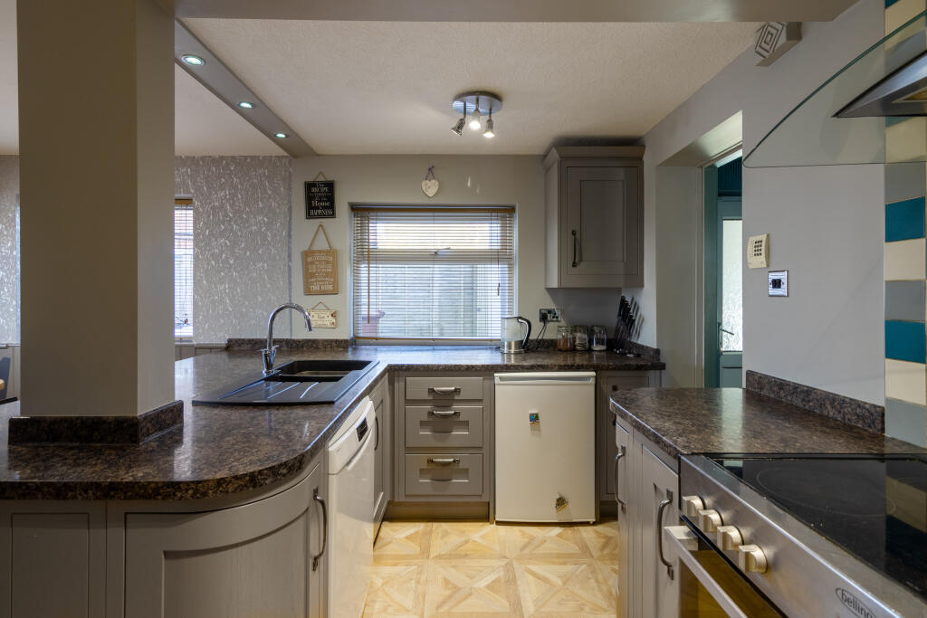 4 Woodlands Grove (13 of 23)
