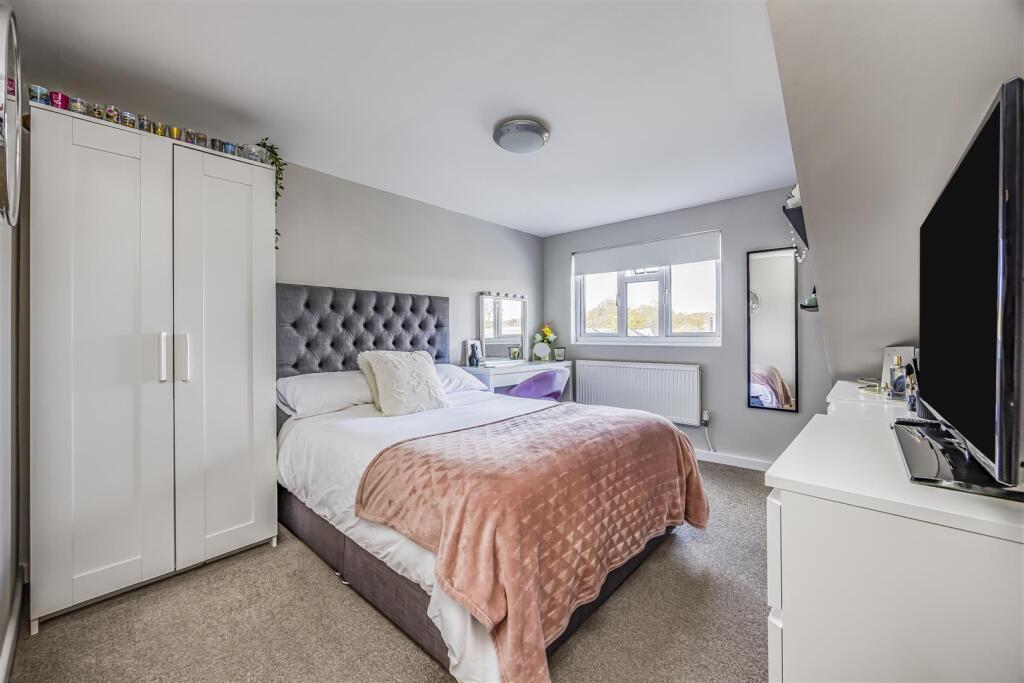 1 Helston Drive, Emsworth-PorticoMarketing-Nexa-3.