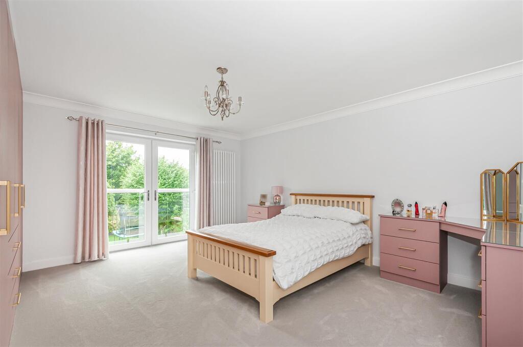 22 Croft Drive2.jpg