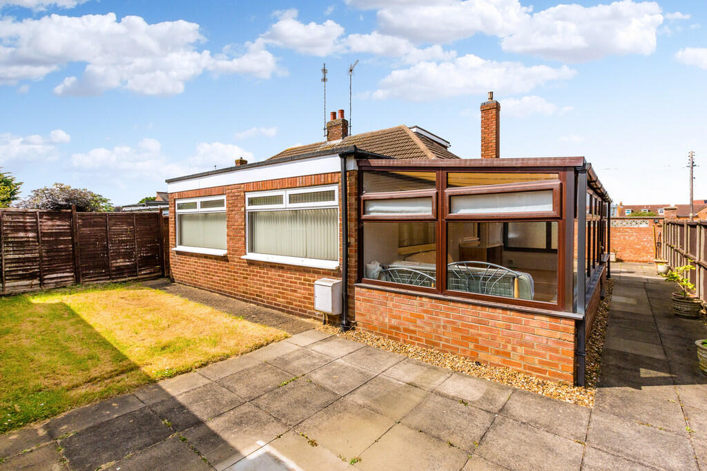 Rear elevation/Ga...