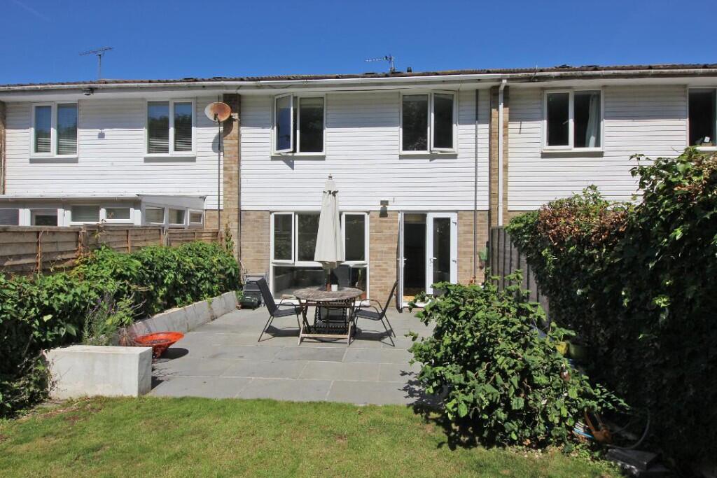 Burstead Close - BN1 7HT