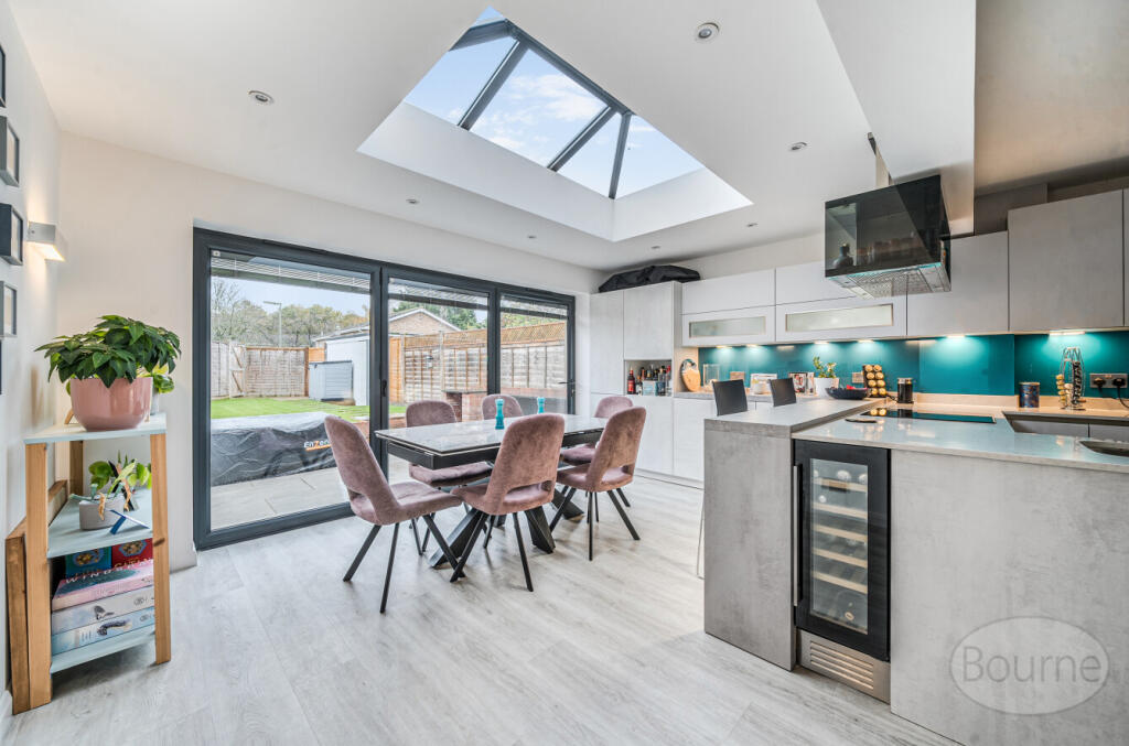 0158b1f9-1f74-447...