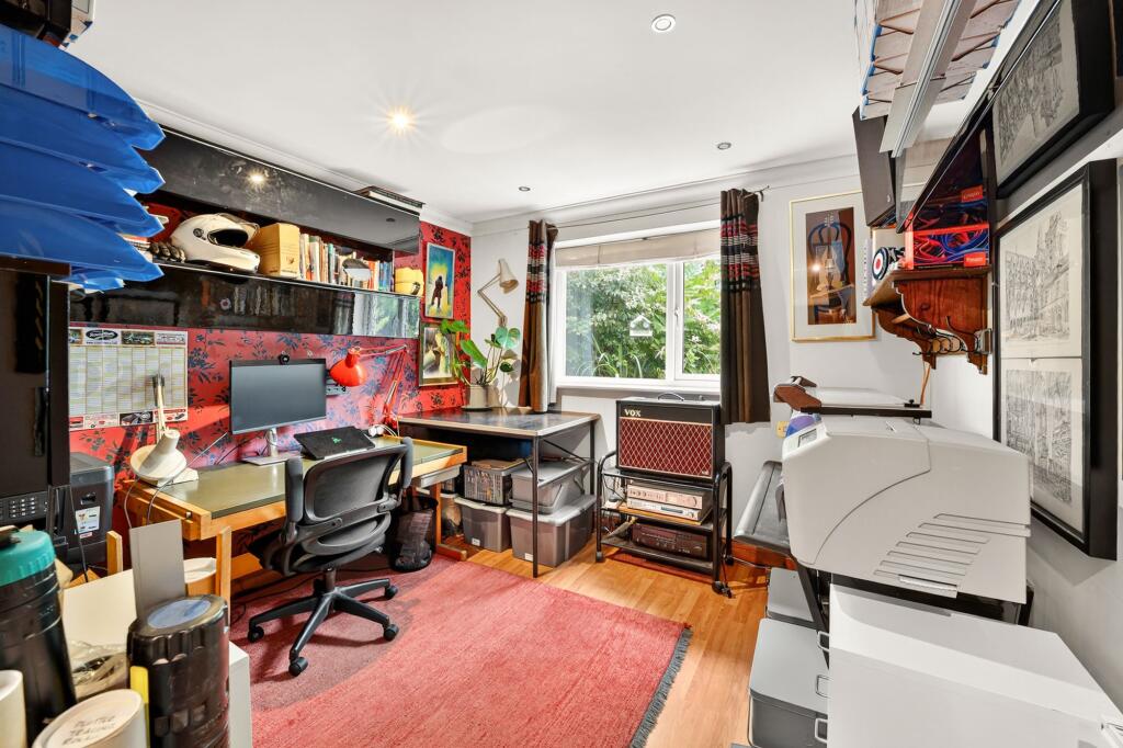 Ground Floor Bedroom / Office