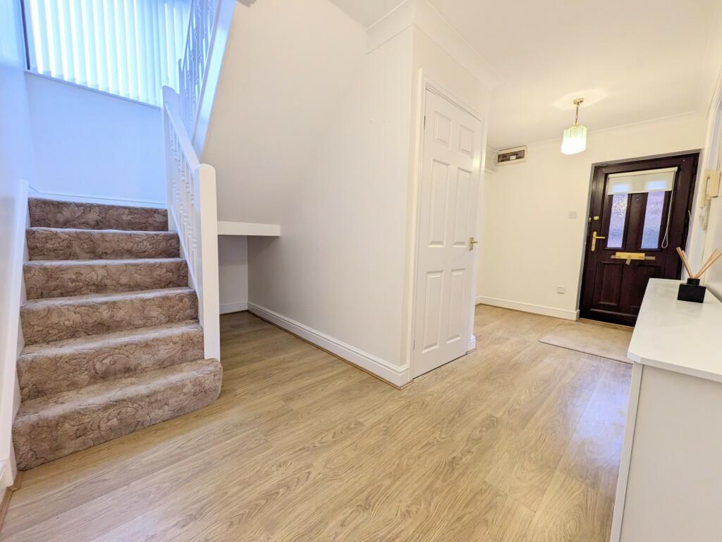 PXL_20241220_103909063.MP~2