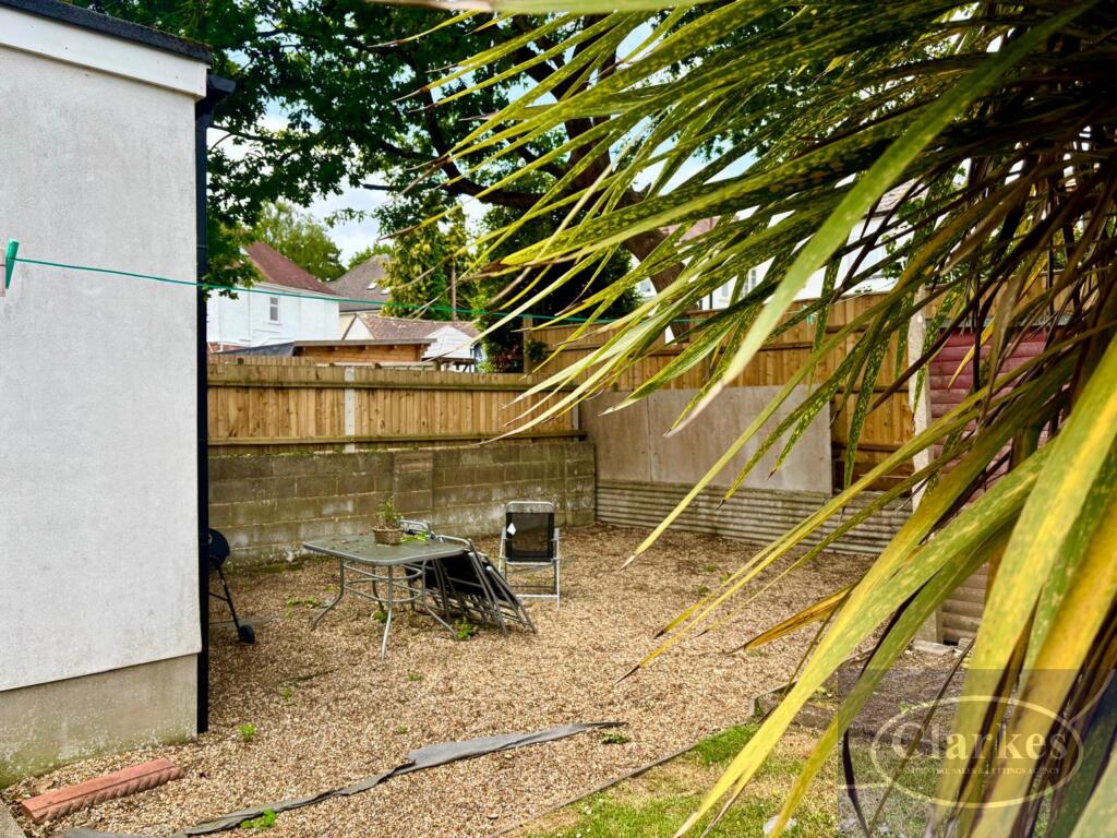 a5256c61-d8bc-4166-9dd2-141420d32e8b