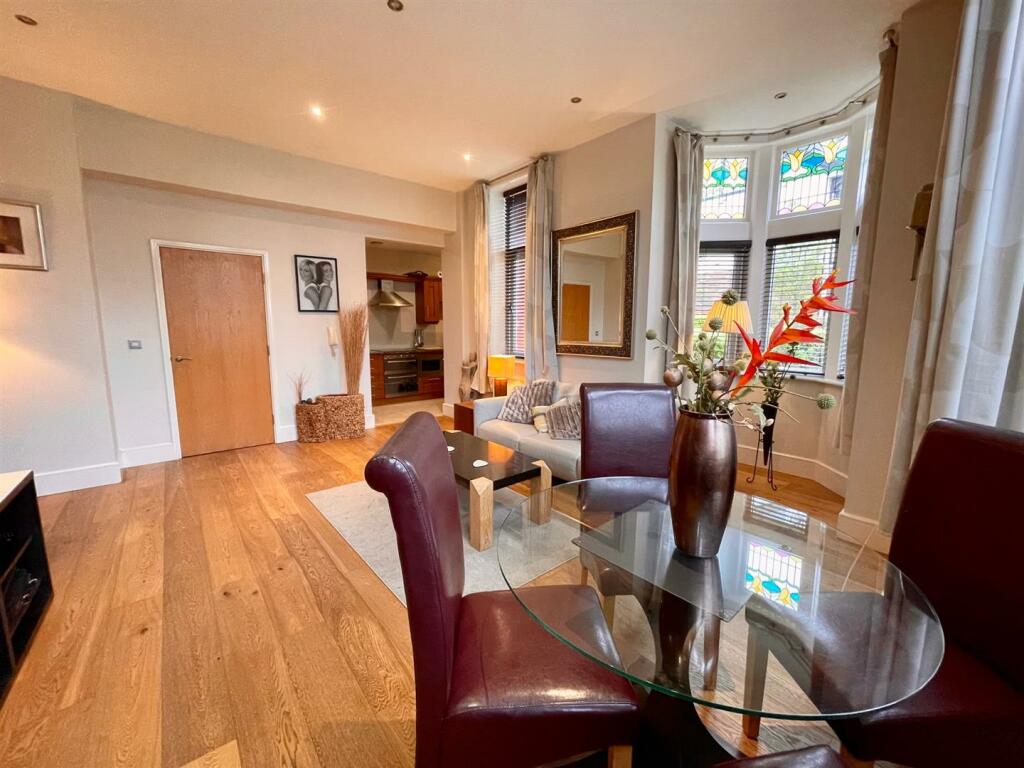 1 Wolf Grange lounge3.jpg