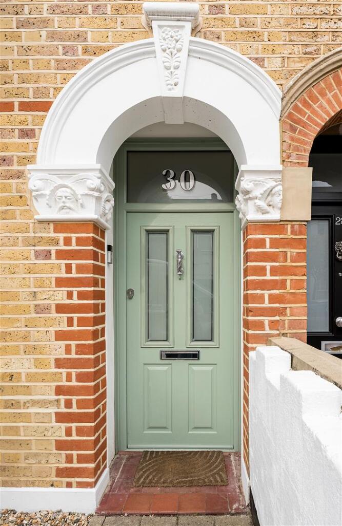 Ickworth Park Road E17