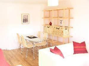 Greenhead St, 51, Glasgow - Dining.JPG