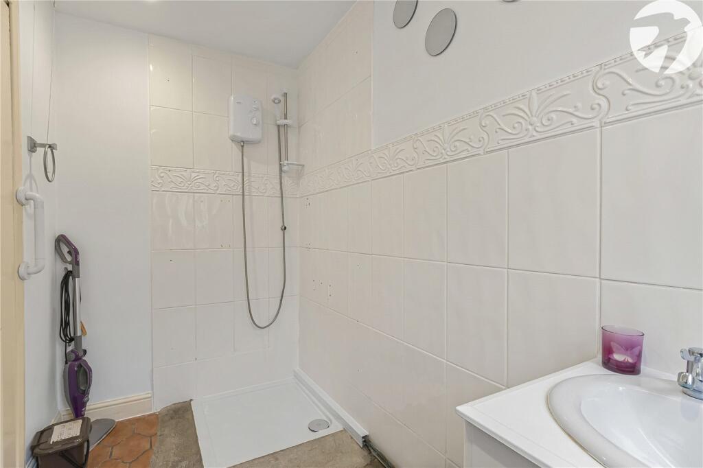 Grnd Flr Shower Room