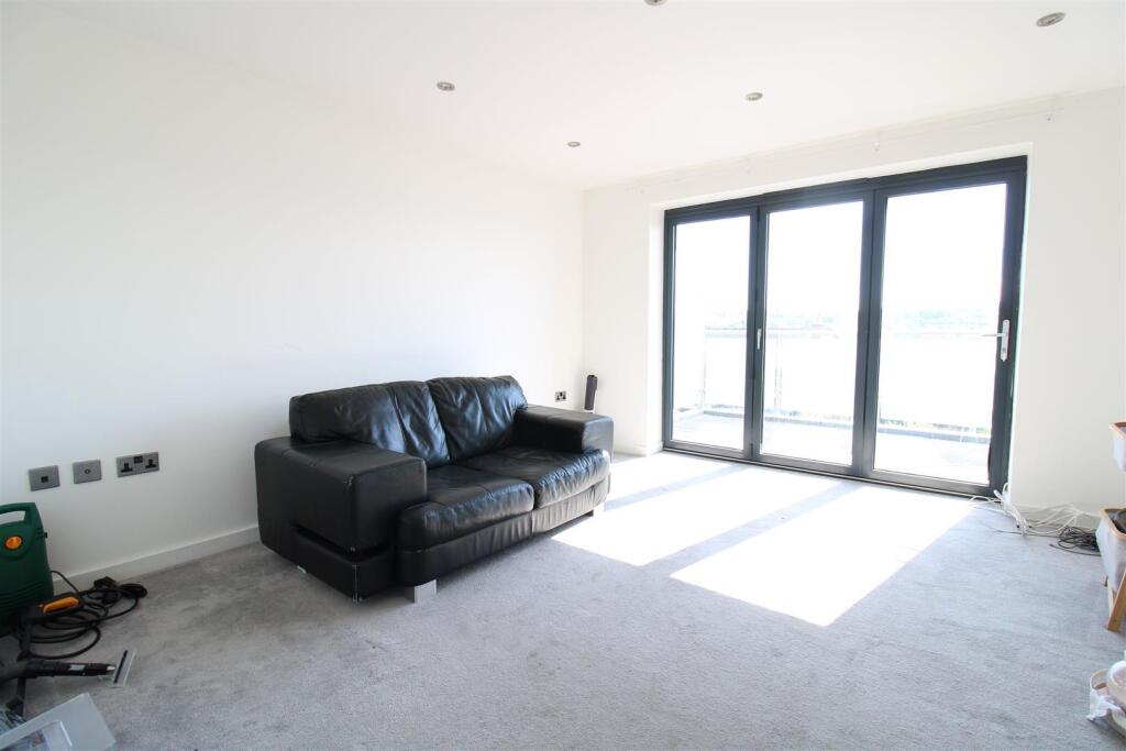 Living room arctic.jpg