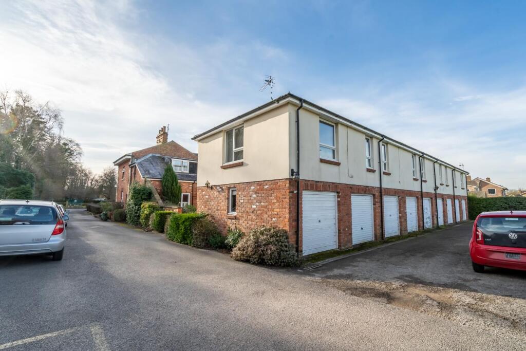 derwent court-14.jpg