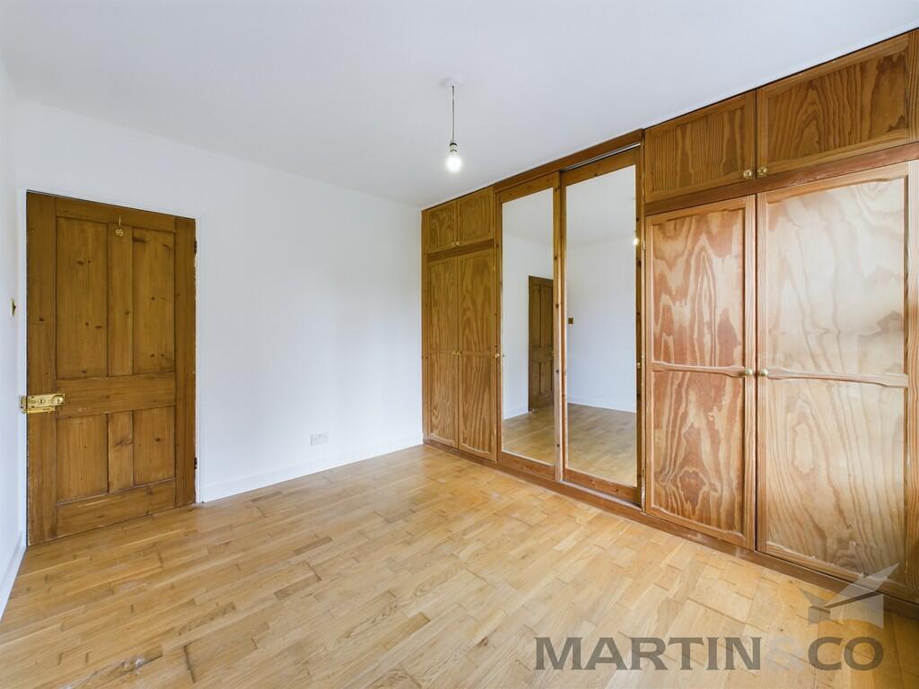 5 Bedroom 1