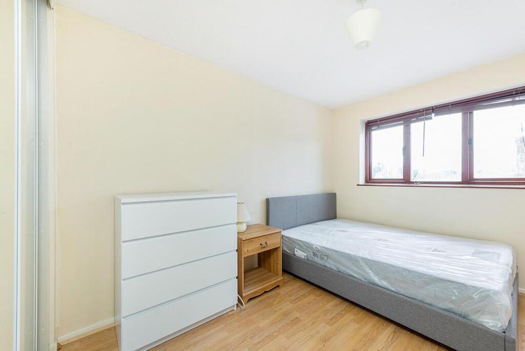 16969_rentmyhome__122_cotton_avenue_5_lo.jpg