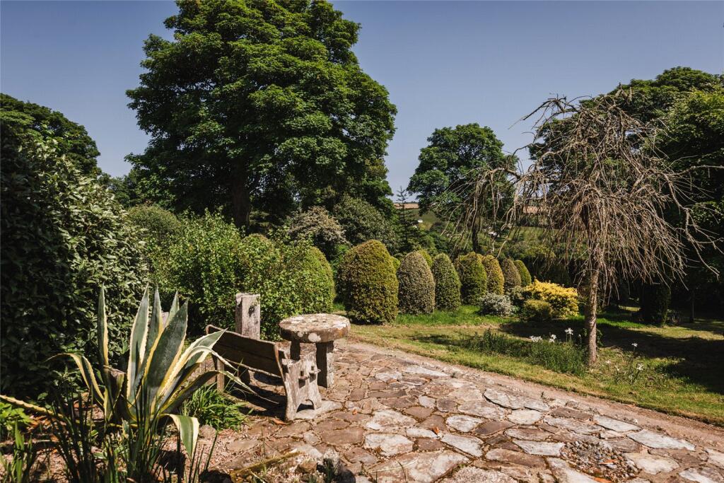 Trenarth Manor
