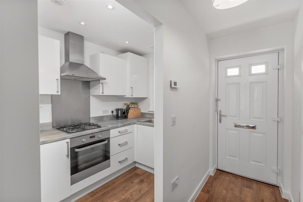 75 Bourton Road-7.jpg