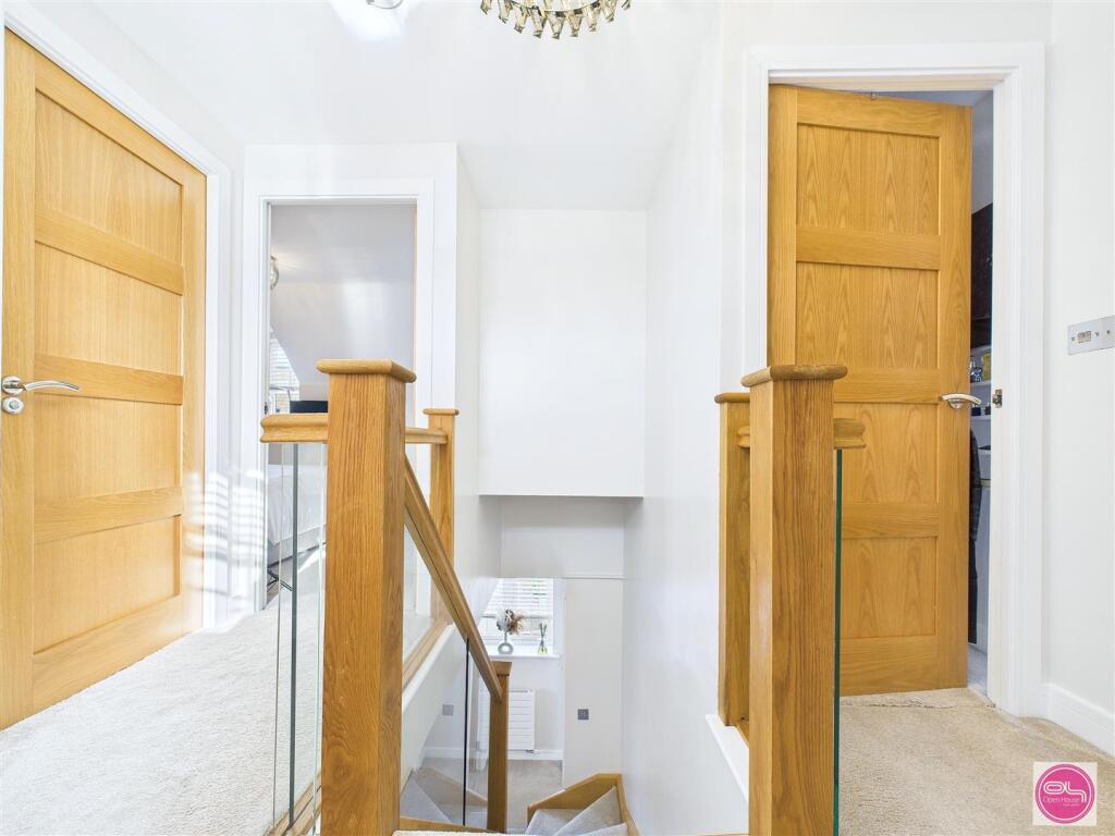 Cranfield Avenue, Church Gresley (34).jpg