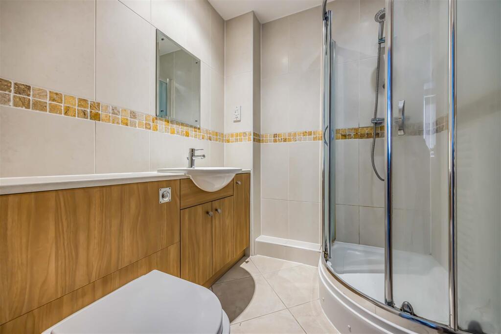 Flat 11, Ashcroft Court, 60 Winchester Road, Chand