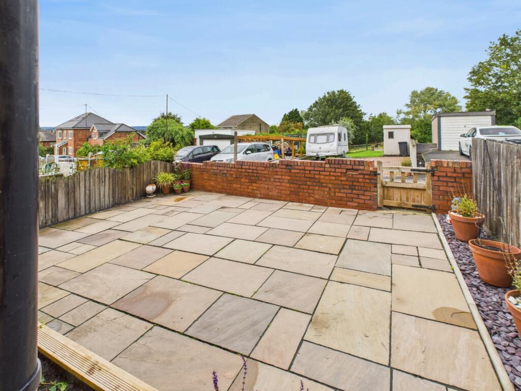 CAM04233G0-PR0029-STILL051