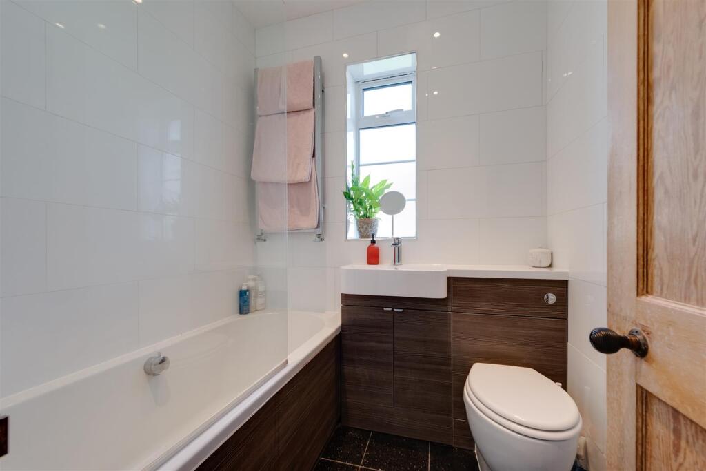 52047_hi_res_ (4).jpg