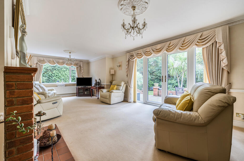 1365706-17-68ecdf...