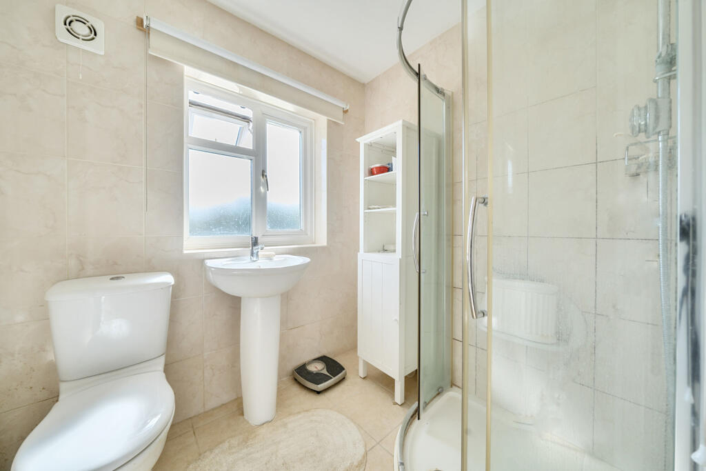 1313727-12-685991...