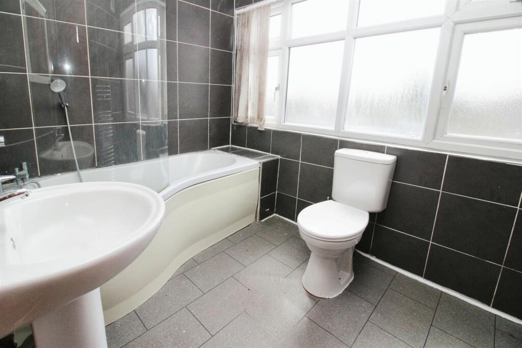 First Floor Bathroom