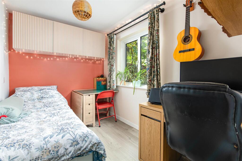 Bedroom2.jpg
