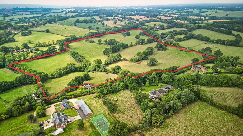 Red line Brochure S.jpg