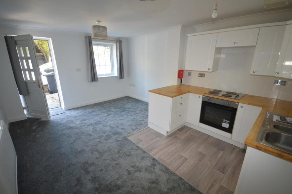 DSC_0028 (Medium).JPG