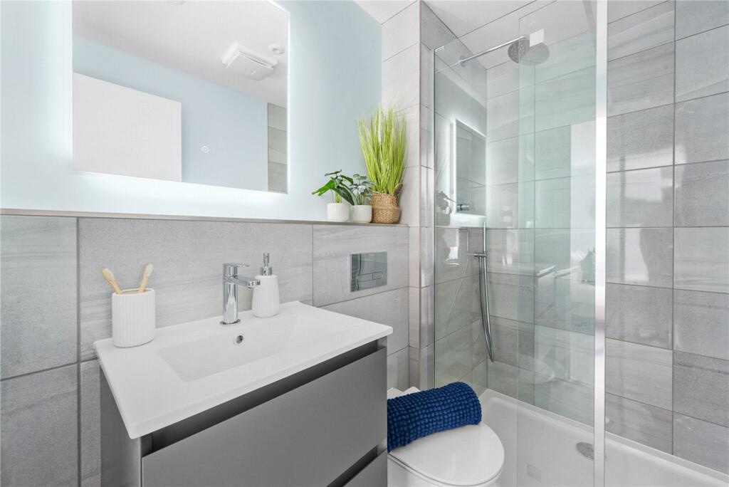 Example Ensuite