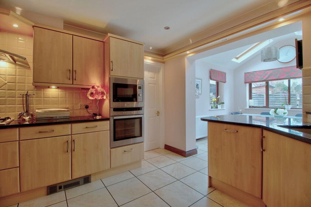 Fitted Kitchen
