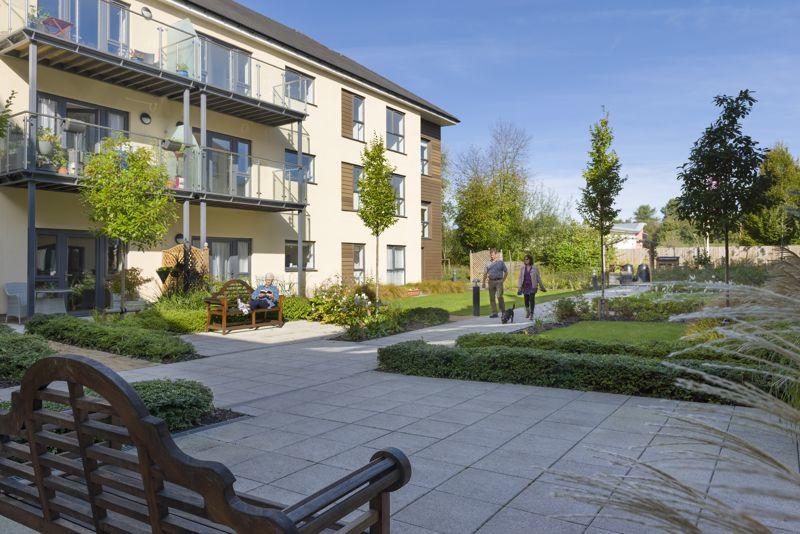 Courtyard seating