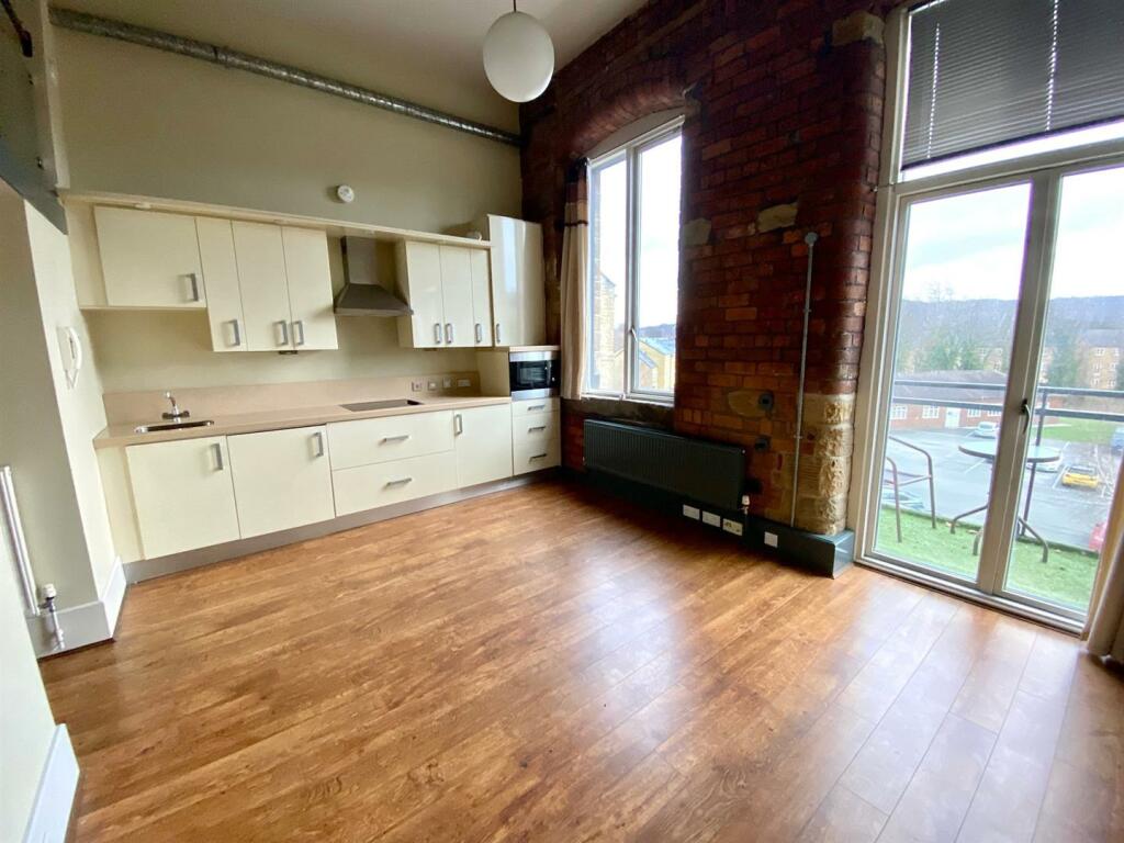 ledgard bridge 75 living kitchen.jpg