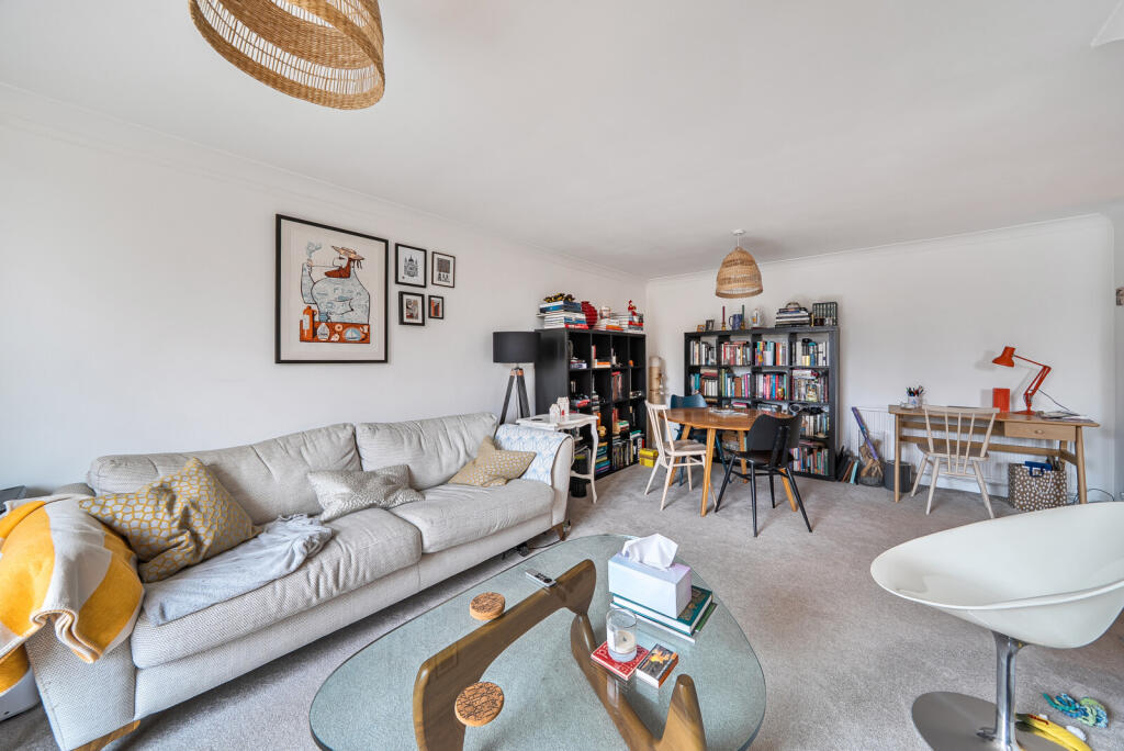 1386722-12-693836...