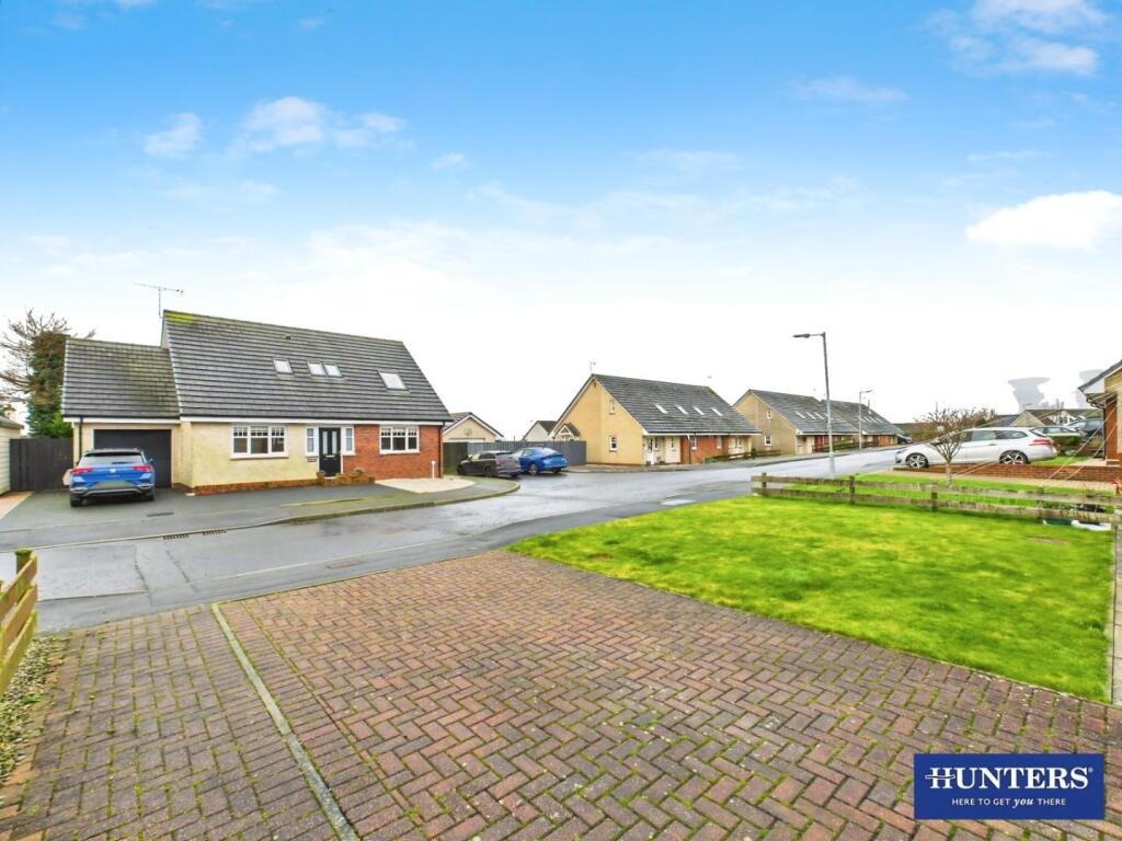 Front Garden/Driveway