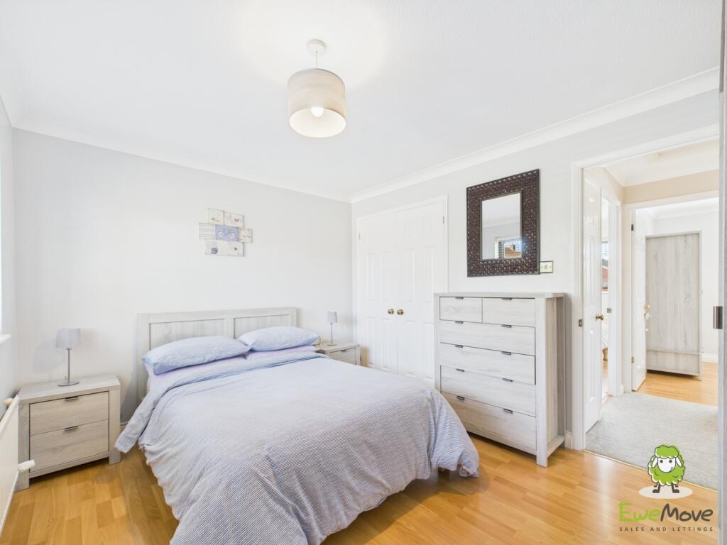 CAM03778G0-PR0187-STILL022