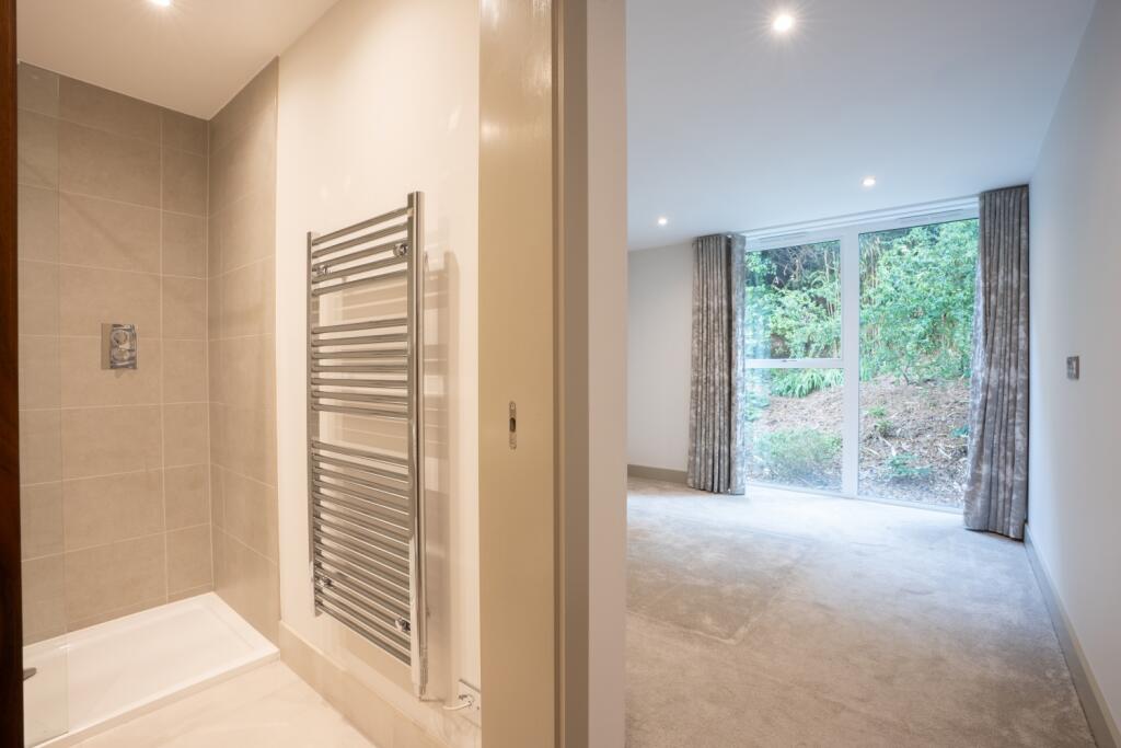 78 lilliput road flat 1-38