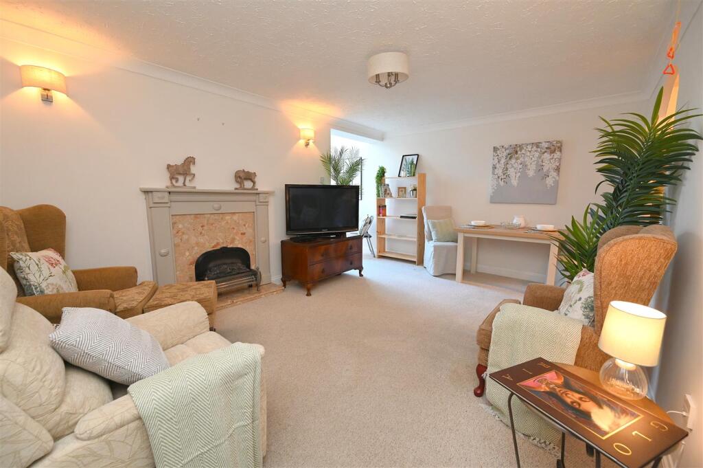 living room.JPG