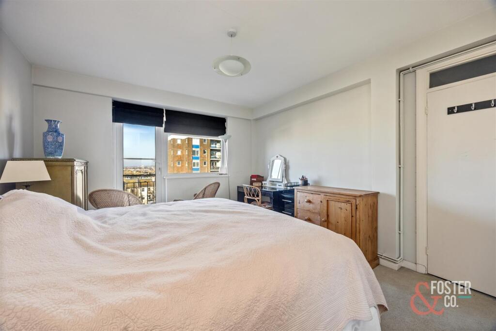 The Drive, Grove Court 25-005.jpg