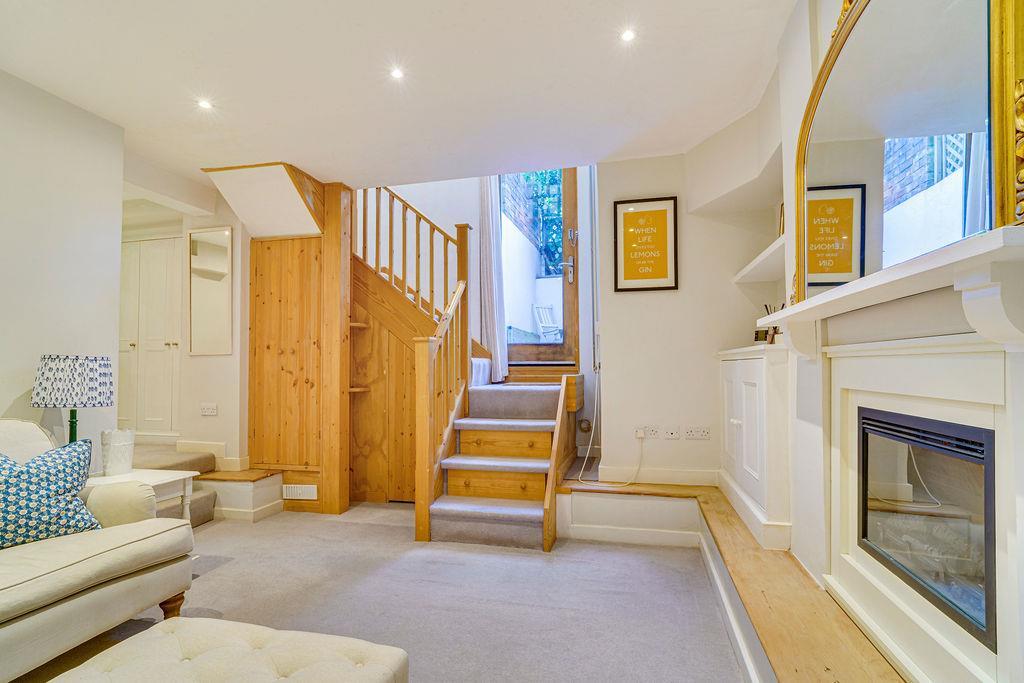 NewKing'sRoad169,Flat2-12.jpg