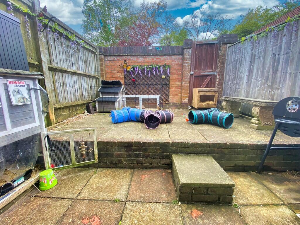 Photo 26-04-2024,...