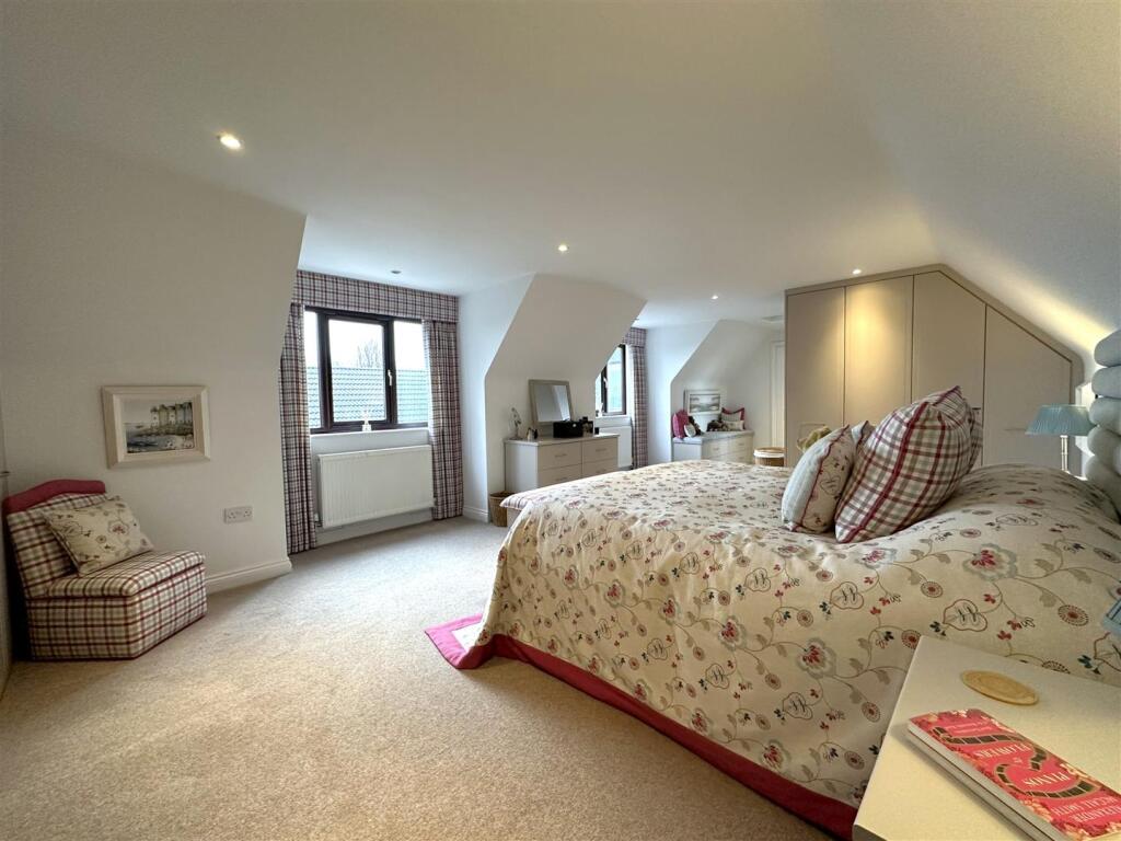 Bedroom One With En-Suite 735